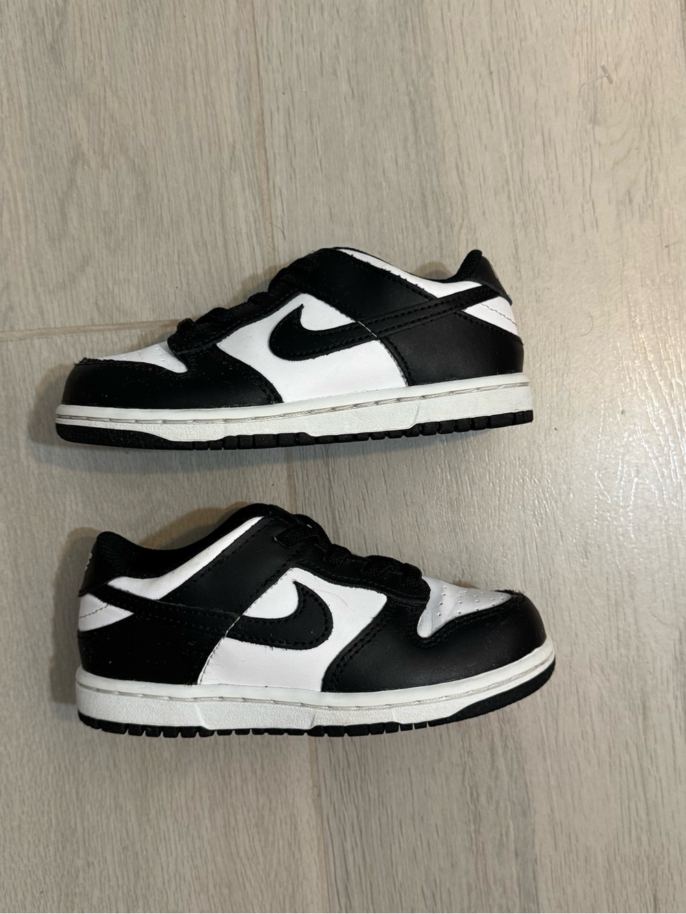 Nike Kids Black & White Low-Top Dunk Sneakers